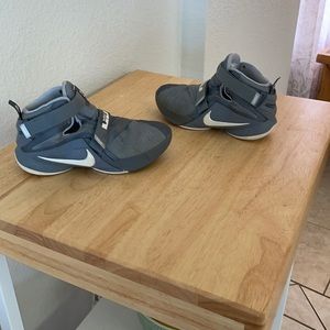 Nike Lebron Soldier 9